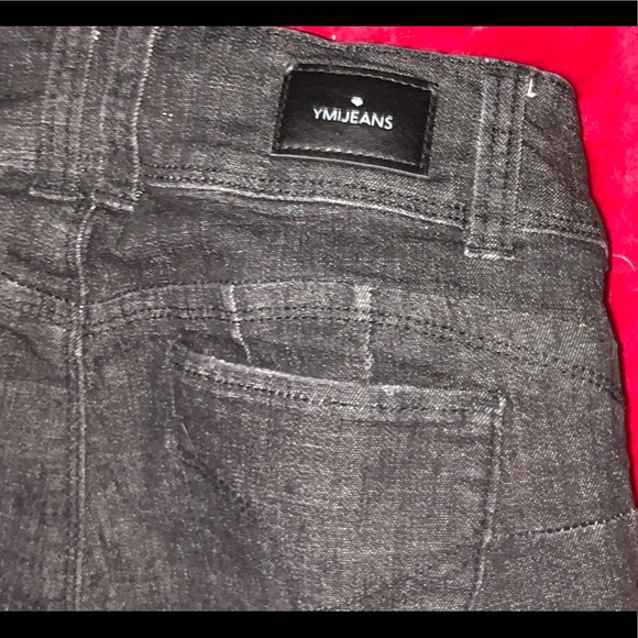 EUC Black Skinny Jeans - Stretchy! - Picture 10 of 14